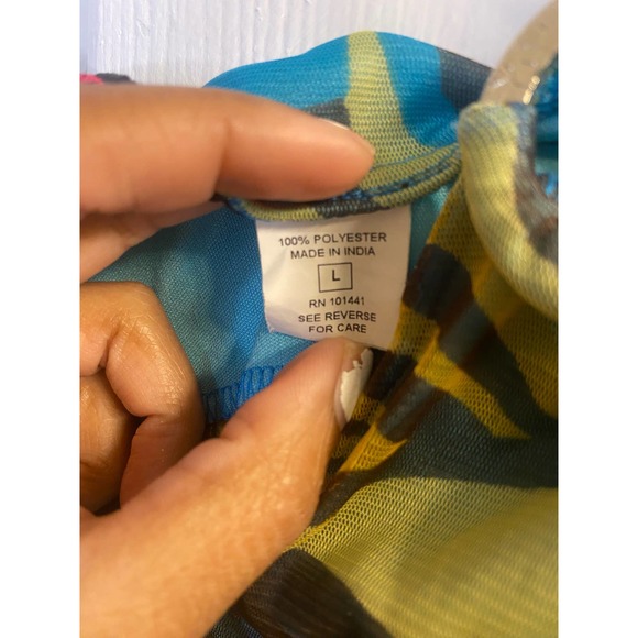 Multicolor Mesh Tank Top - Picture 4 of 5